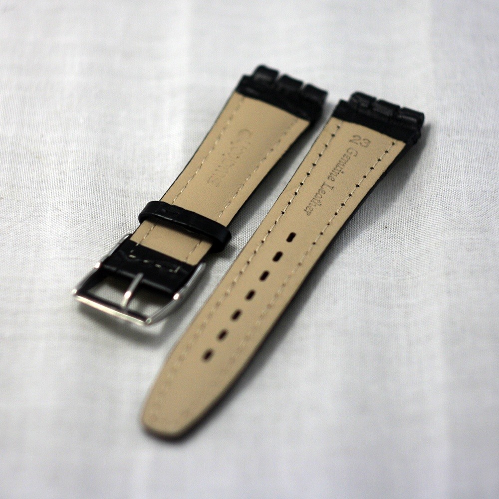 Черный часовой ремень из кожи Swatch